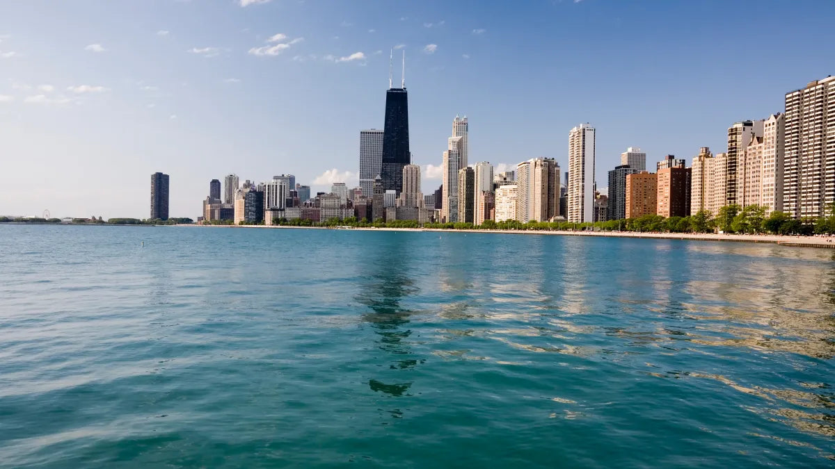 Paddle Boarding Chicago: 10 Best Places